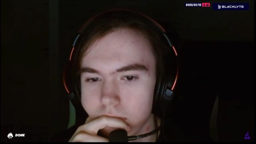 官方更新S14八强选手KDA榜：前五T1占了前三，Xiaohu第四